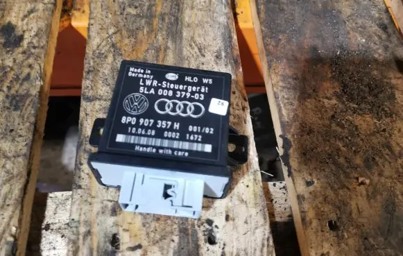 Audi Q7 4L Other control units/modules 8P0907357H