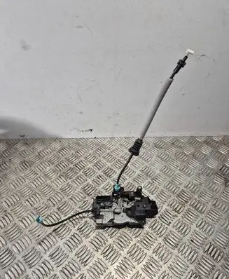 Volvo S60 Front door lock 31349891