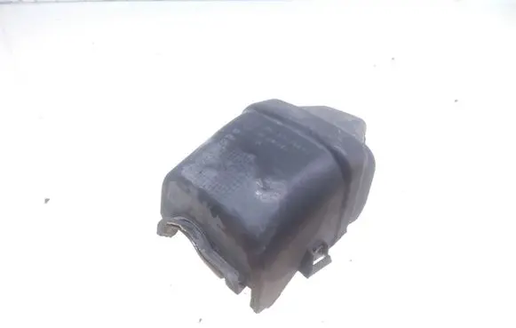 Volkswagen PASSAT B7 Other engine bay part 03C145851G 4011047B