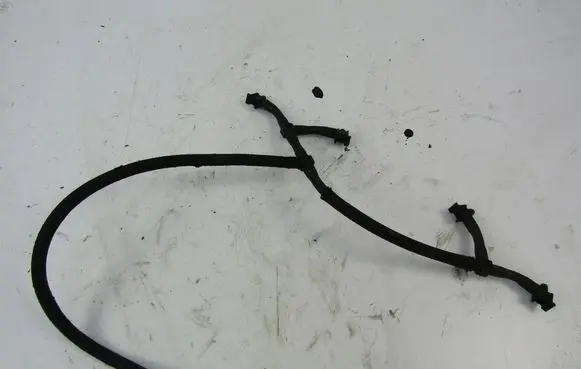 Ford Mondeo Mk III Fuel line/pipe/hose 