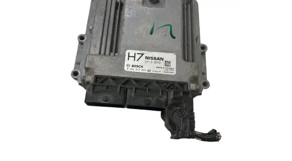Nissan Qashqai Engine control unit/module 23710BB58E 0281019035