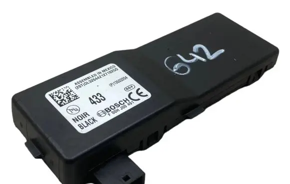 Opel Insignia A Door central lock control unit/module 13503204 F00HJ00491