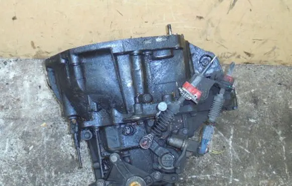 Renault Megane II Manual 4 speed gearbox ND0001