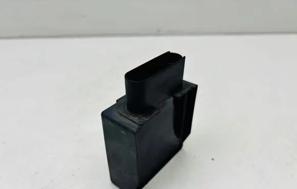 Volkswagen Golf VII Fuel injection pump control unit/module 5Q0906121G