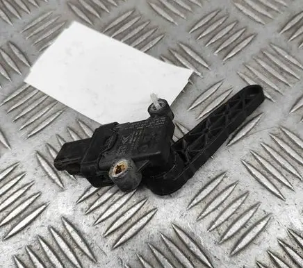 Opel Crossland X Rear air suspension level height sensor 9811258180