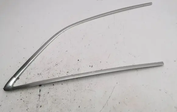 Audi Q7 4L Rear side glass trim 