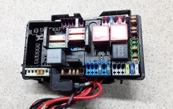 Mercedes-Benz C W205 Fuse box set A2055841007