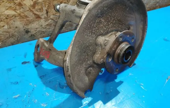 Audi A4 S4 B8 8K Rear wheel hub spindle/knuckle 8K0505432AH 091110 015656