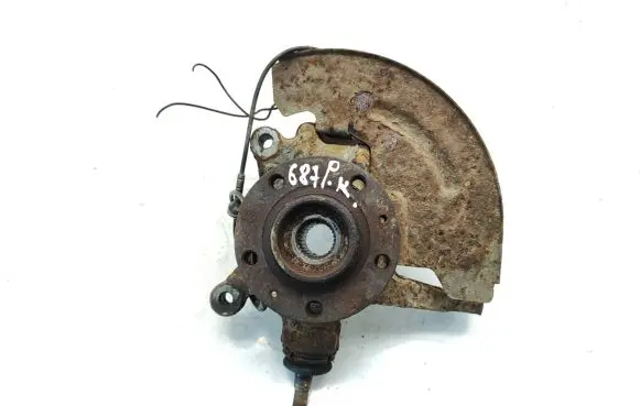 Front wheel hub spindle knuckle
