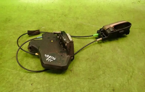 Suzuki SX4 Rear door lock 