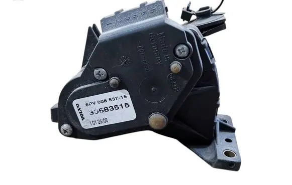 Volvo S60 Accelerator throttle pedal 30683515