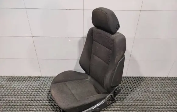 Opel Zafira B Front driver seat 