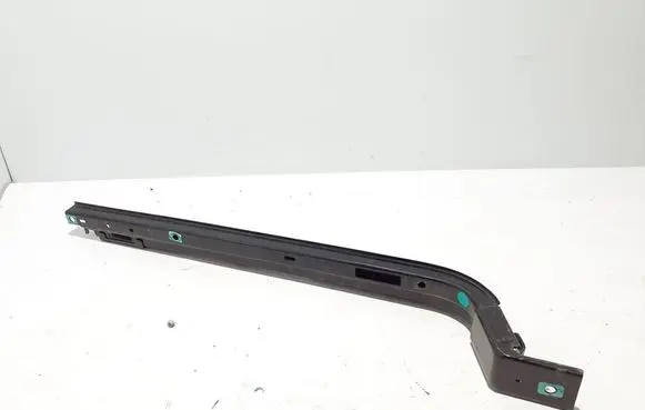 Renault Kangoo III Sliding door middle roller runner 777603955R