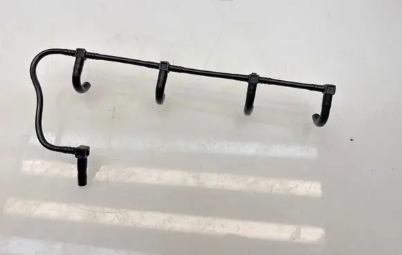 Nissan Micra Fuel injector supply line/pipe 