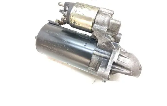 BMW 5 E60 E61 Starter motor 7796892