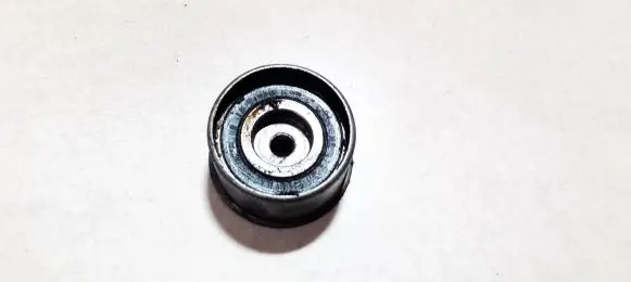 KIA Sorento Belt tensioner pulley 