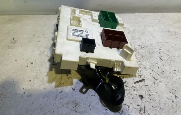 Volvo XC40 Central body control module 32268107 23W084 30511518