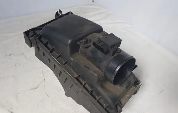 Toyota Avensis T250 Air filter box 4614485912