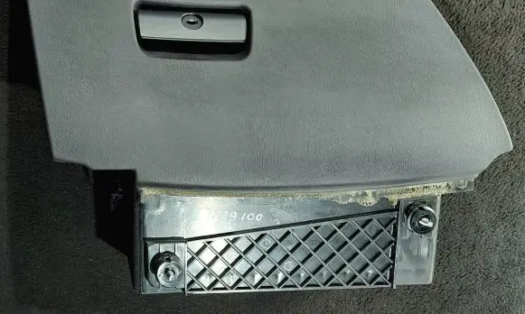 BMW 5 E39 Glove box lid/cover 