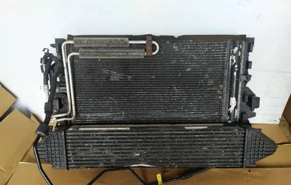 Ford Mondeo MK IV Intercooler radiator 6G9N12B676AA 30622083 0261230106