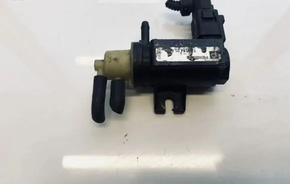 Ford Galaxy Turbo solenoid valve 702184010