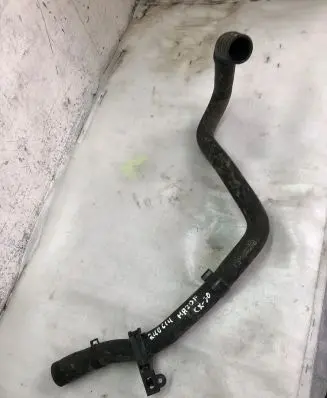 Mazda CX-30 Engine coolant pipe/hose