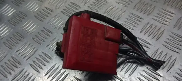Toyota Yaris Verso Fuse box cover