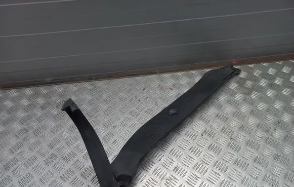 Audi A8 S8 D4 4H Fender end trim 4H0821111C 4H0821111