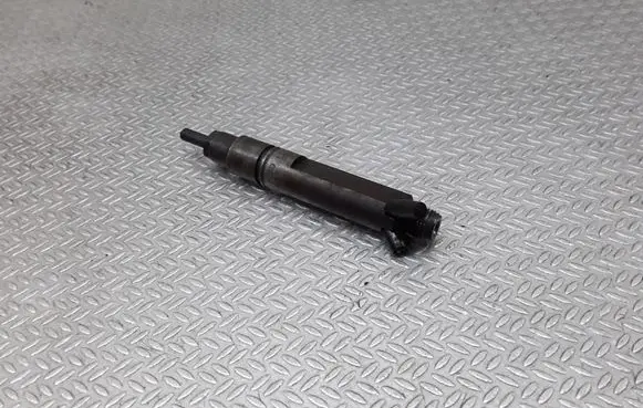 Audi A6 S6 C4 4A Fuel injector 046130201B