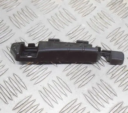 Hyundai Kona I Front bumper mounting bracket