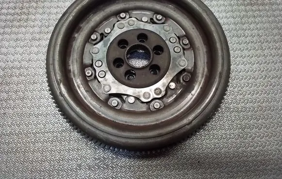 Volkswagen Caddy Flywheel 03L105266EF