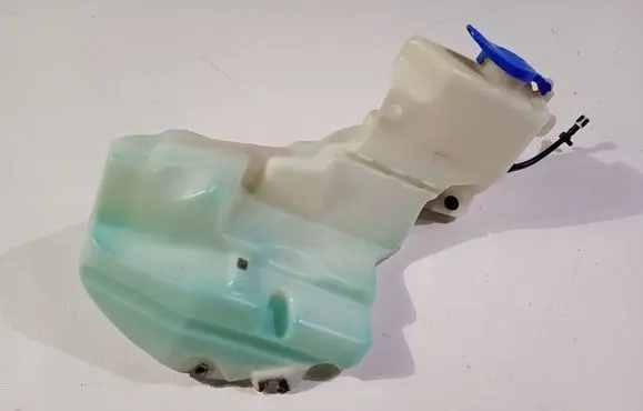 Ford F150 Windshield washer fluid reservoir/tank CZQQCCAV1