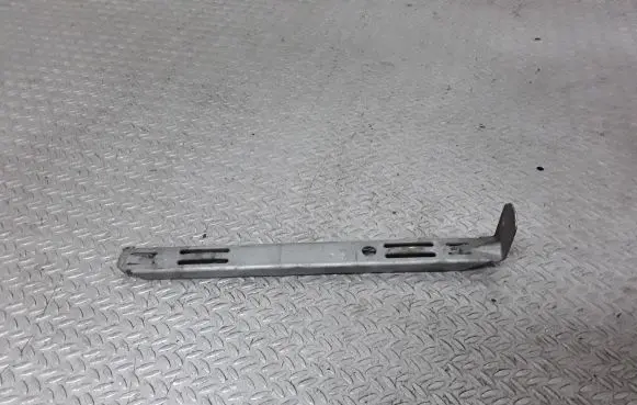 Volvo XC90 Headlight/headlamp mounting bracket 8637182