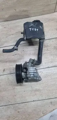 Mercedes-Benz Vito Viano W639 Power steering pump A0034669301