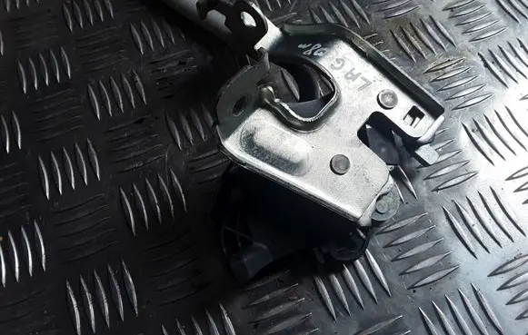 Renault Laguna III Seat back rest lock catch 883910001R