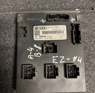Audi A4 S4 B8 8K Comfort/convenience module 8K0907063K 06030001 F005V00855