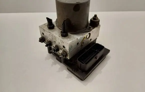 Audi A4 S4 B7 8E 8H ABS Pump 8E0614517BF 8E0910517H