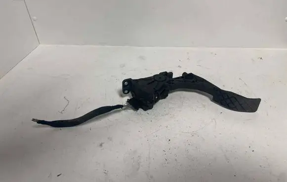 Skoda Fabia Mk1 (6Y) Accelerator throttle pedal 6Q1721503B 6PV00849501