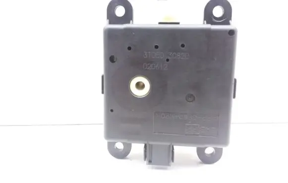 Nissan Primera Air flap motor/actuator 3T05030820
