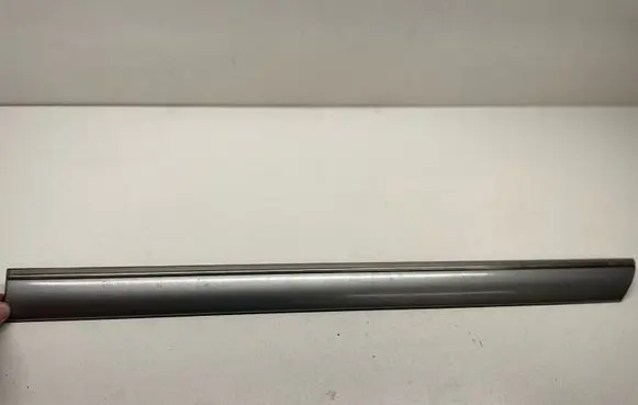 Mercedes-Benz C AMG W202 Rear door trim (molding) A2026909762 2026909762