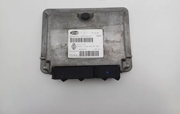 Renault Clio II Engine control unit/module CFC213R01 8200230585 8200054976