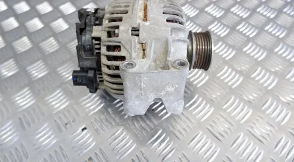 Volkswagen Tiguan Generator/alternator 06B903016AB 140A