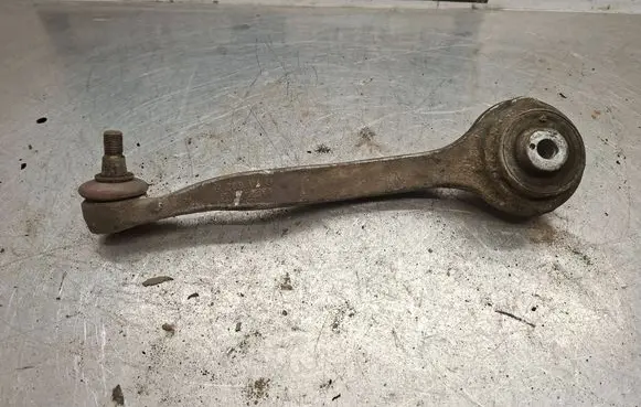 Mercedes-Benz C W203 Front lower control arm/wishbone 20304