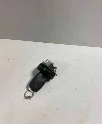 Volvo V50 Ignition lock 31252481