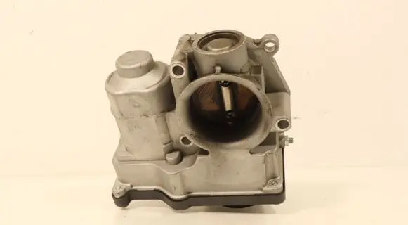 Nissan Micra Throttle body valve RME45