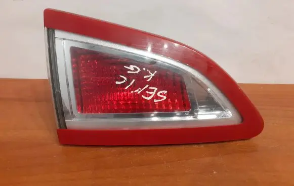 Renault Scenic III - Grand scenic III Rear/tail lights A056008 12069