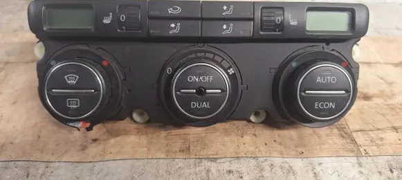 Volkswagen Touran I Climate control unit
