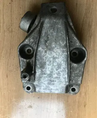 BMW X1 F48 F49 Engine mounting bracket 6777623 13992010 AC46000
