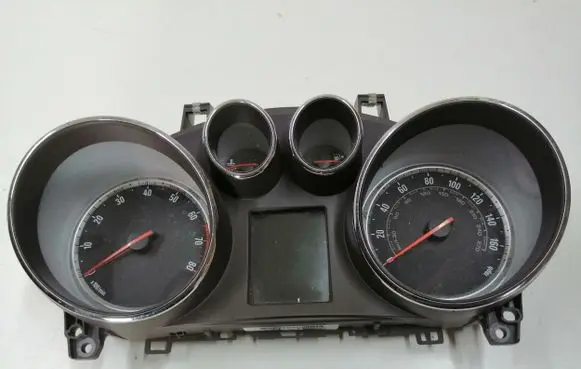 Opel Mokka Speedometer (instrument cluster) 95386883 654663731