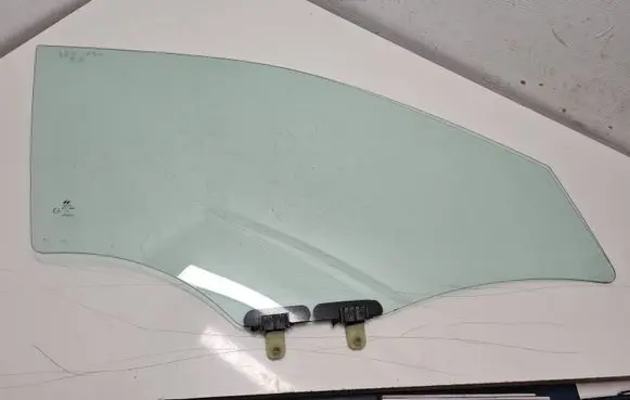 Hyundai i20 (GB IB) Front door window glass four-door E1743R00097